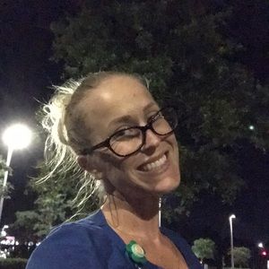 Meet your Posher, Stacey